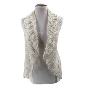 Stylebook Ivory Cottagecore Crochet Knit Cardigan Sweater Vest